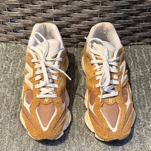New Balance 9060 size 8.5 Sneakers
